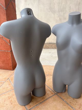 2 Maniquíes Torso Mujer Tienda Gris