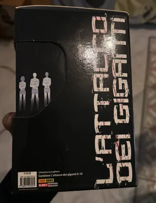 L’Attacco Dei Giganti 1-34 ( Leggi Descrizione)