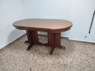 Antico tavolo da pranzo in noce