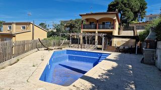 Chalet en venta en Vidreres