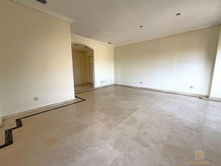 Piso en alquiler en Piovera - Conde Orgaz en Madrid