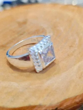 Anillo plata con piedra cuadrada