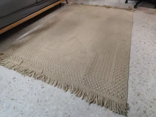 Tappeto di lana beige