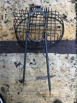 Cestino per bicicletta in metallo.. Vintage..