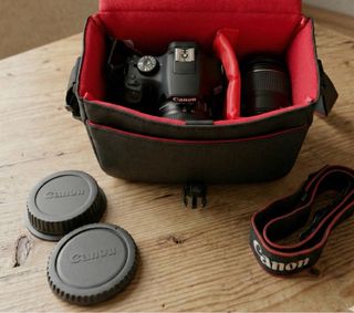 Canon EOS 2000D Cámara Digital Negra