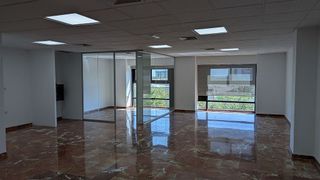 Oficina en alquiler en Almeda - El Corte Inglés en Cornellà de Llobregat