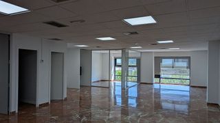 Oficina en alquiler en Almeda - El Corte Inglés en Cornellà de Llobregat