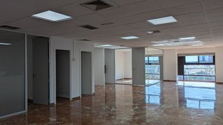 Oficina en alquiler en Almeda - El Corte Inglés en Cornellà de Llobregat