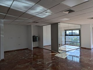 Oficina en alquiler en Almeda - El Corte Inglés en Cornellà de Llobregat