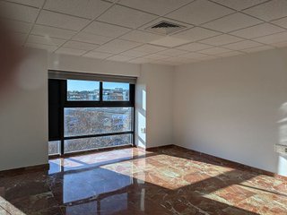 Oficina en alquiler en Almeda - El Corte Inglés en Cornellà de Llobregat