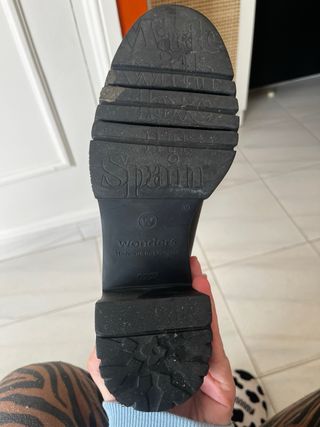 Botas de piel negras con cremallera