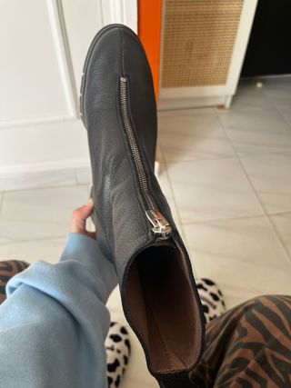 Botas de piel negras con cremallera