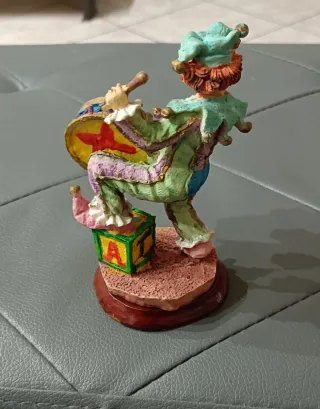 Statuina Clown in resina dipinto a mano