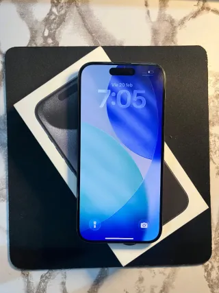 iPhone 15 Pro Negro/Gris