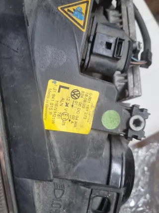 Faro Izquierdo Xenon Golf 4 GTI
