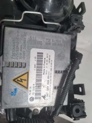 Faro Izquierdo Xenon Golf 4 GTI