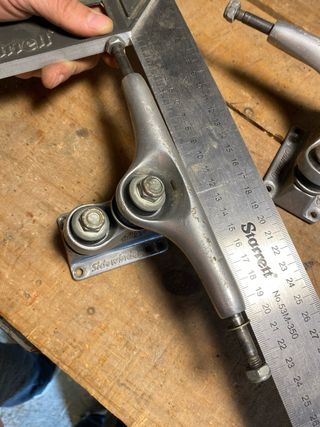 Ejes Gullwing Doble Pivote