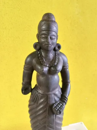 Statua in legno di ebano