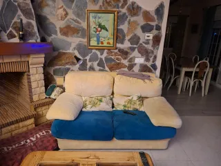 Sofá 2 plazas cómodo color vainilla comodisimo