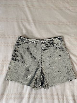 Falda pantalón lentejuelas plateadas