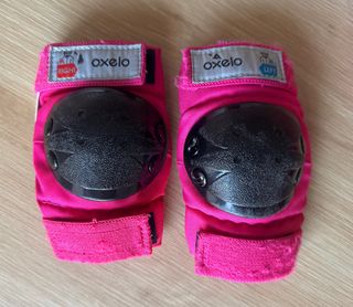 Protecciones patines Decathlon rosas