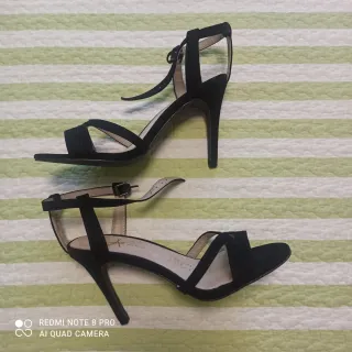 Sandalias Atmosphere Negras Tacón