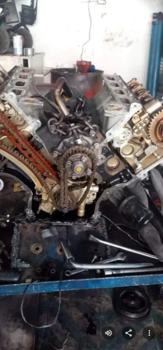 MECANICO DE COCHES Y CAMIONES A DOMICILIO