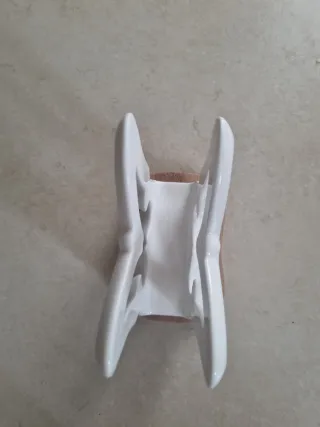 Portatovaglioli farfalla ceramica e legno