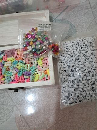 Lotto materiale per fare bigiotteria