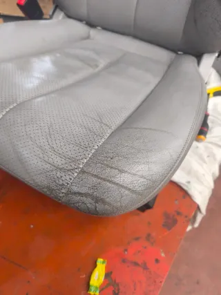 Asiento Cuero Eléctrico Mercedes CLK