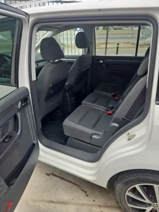 Volkswagen Touran 2011