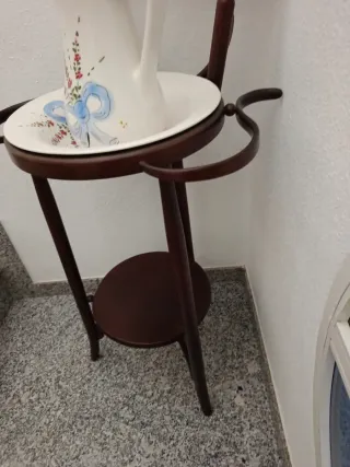 Tocador antiguo madera y espejo ovalado