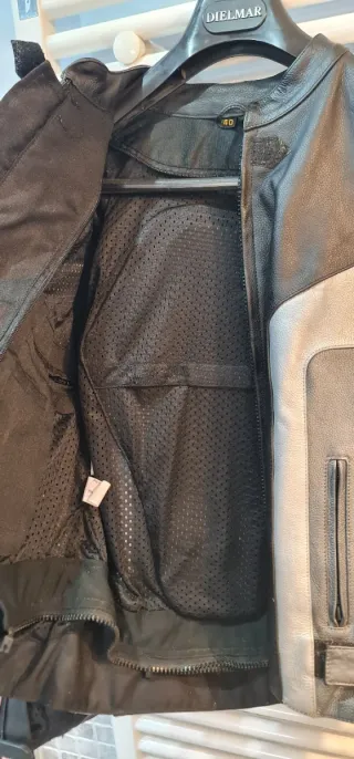 Chaqueta de cuero para moto con protecciones