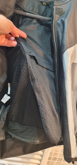 Chaqueta de cuero para moto con protecciones