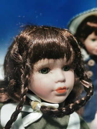 2 bambole, 30 cm. collezione