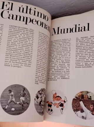 Libro El Maravilloso Mundo del Fútbol + 2 Álbumes