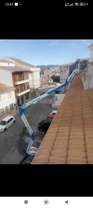 Grúa articulada 15m altura, 7m desplazamiento,