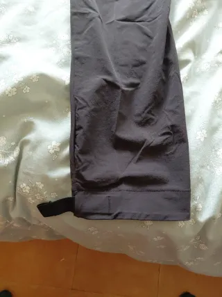 Pantalón Trekking Mujer Quechua MH500 Negro