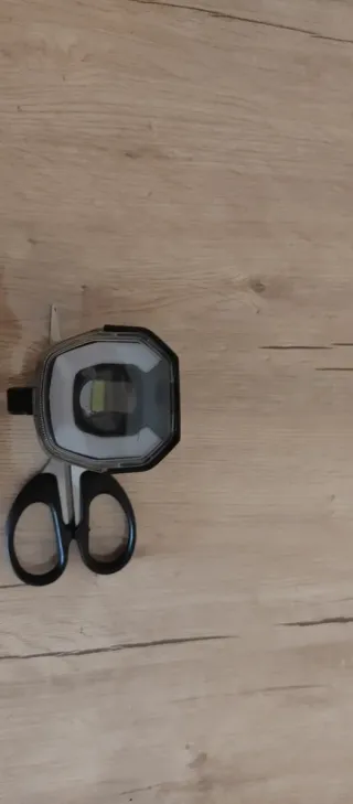 Accesorios para patinete eléctrico o bicicleta.