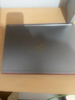 Portátil Lenovo - Fujitsu