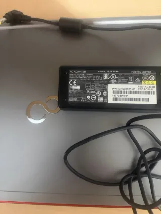 Portátil Lenovo - Fujitsu