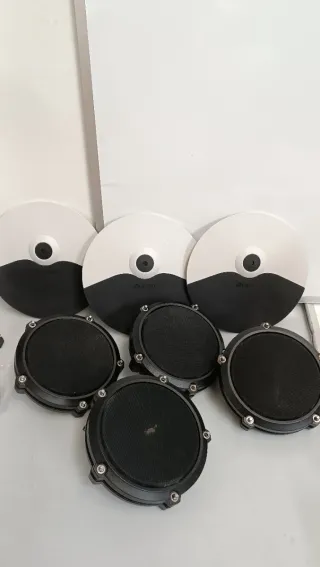 Alesis Debut Kit Batería Electrónica W31Y3655