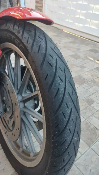 Harley-Davidson sportster 883R 100th