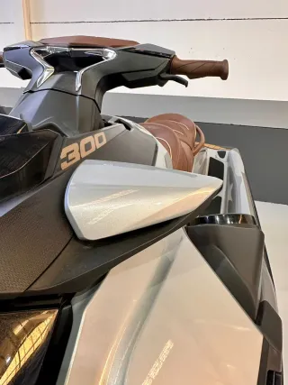Sea-Doo GTX Limited 300 Jet Ski