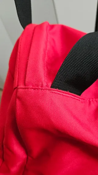 Bolsa Deporte Nike Roja y Negra