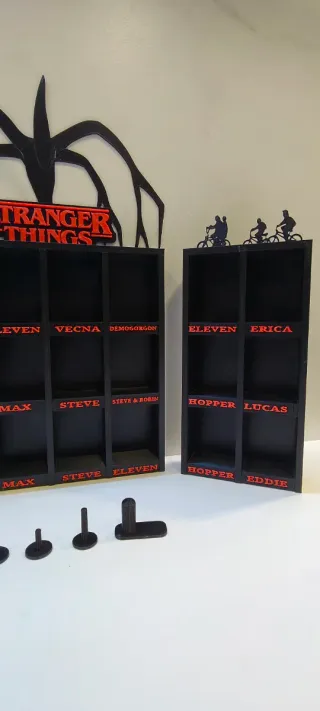 Expositor Stranger Things Negro