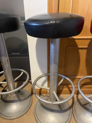 3 Taburetes Altos Metal/Piel Sintética