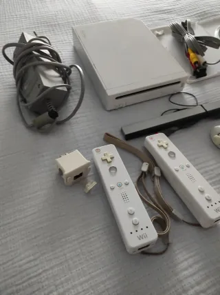 Nintendo Wii + Wii Sports Resort