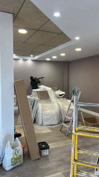 Silla peluquería, lava cabezas y recepción,