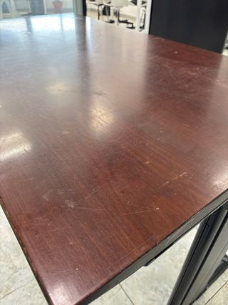 Mesa de oficina madera y metal